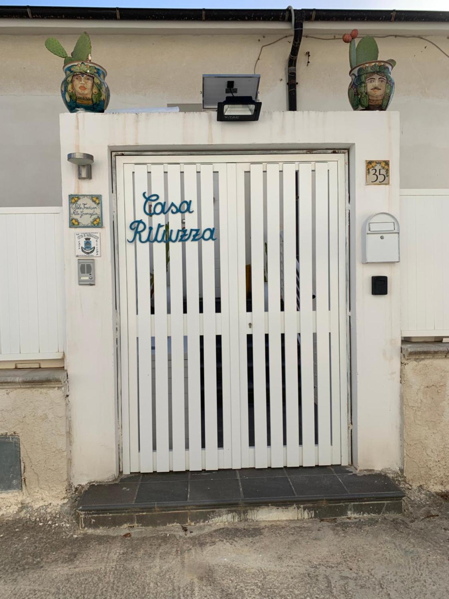 Casa Rituzza Lejlighed San Leone Eksteriør billede